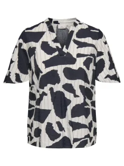 CARMISIA T-shirt