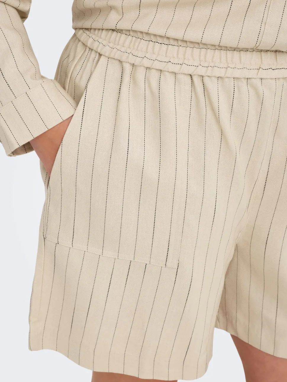 CARMONICA Vita media Loose Fit Bermuda chino