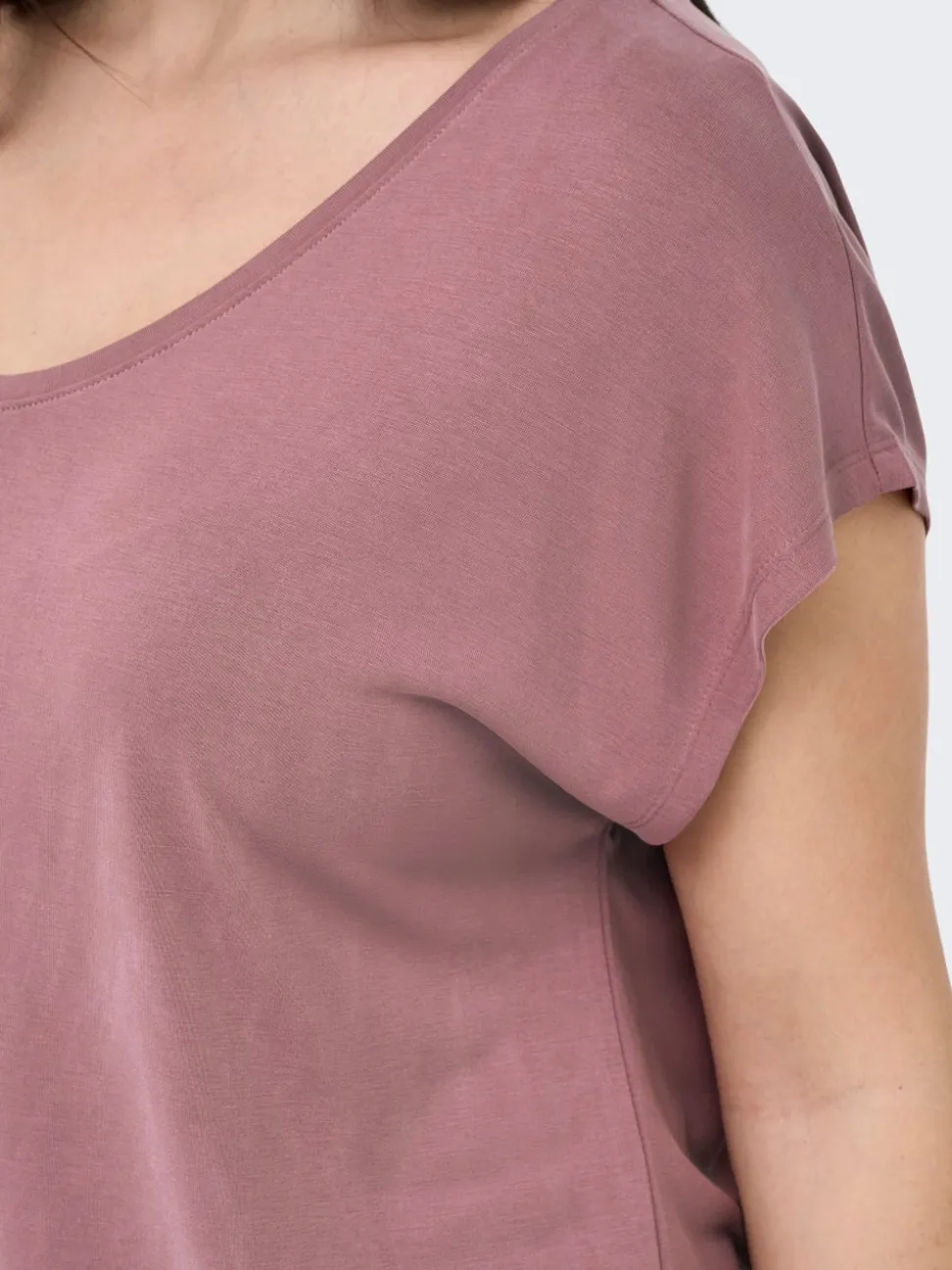 CARNICKY Modal Top