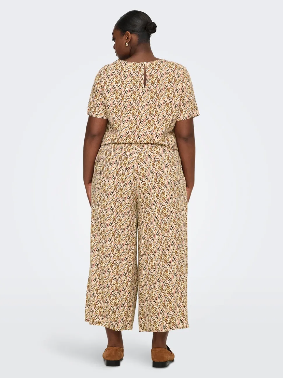 CARNOVA Loose Fit - Cropped Pantaloni