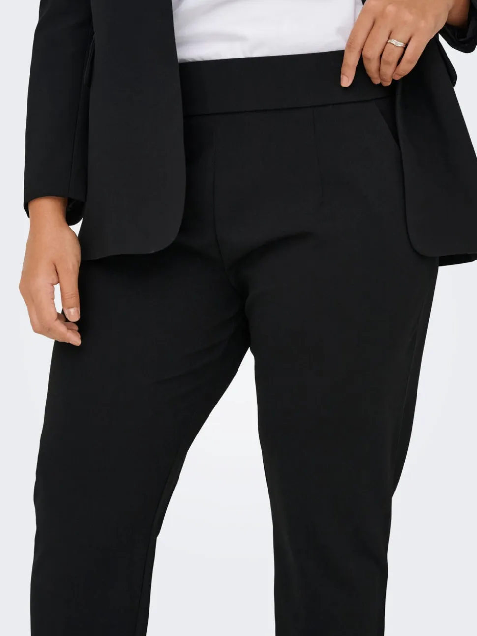 CARSTILLA pantaloni sigaretta