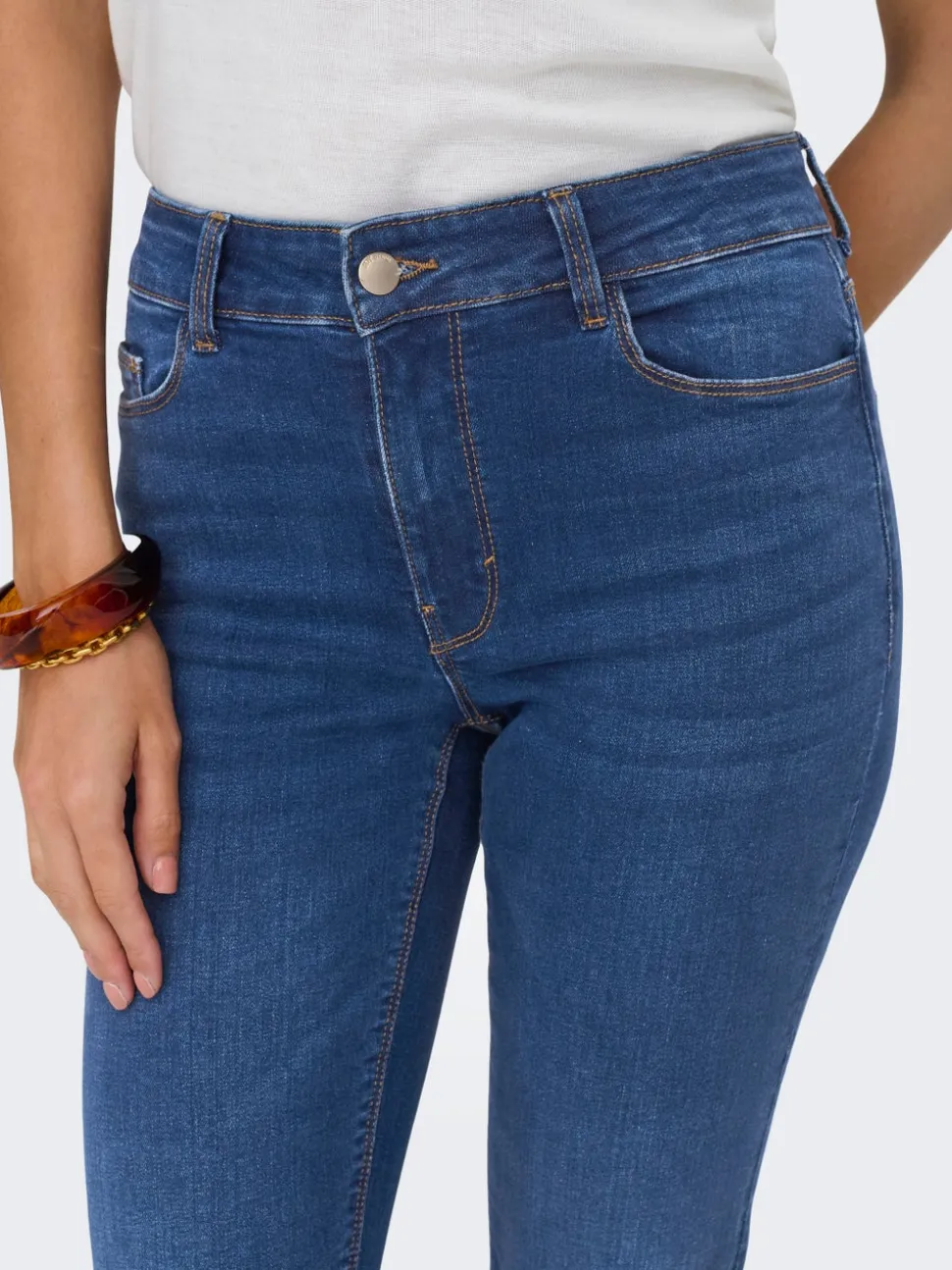 JDYFINA Vita media Straight Fit Jeans