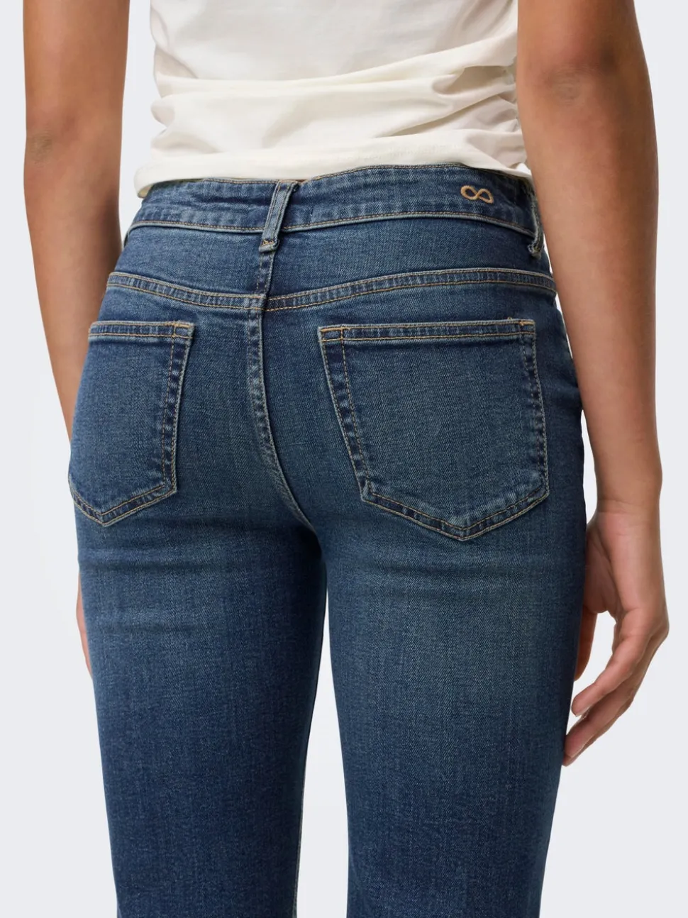 JDYKATHY Vita alta Flared Fit Jeans