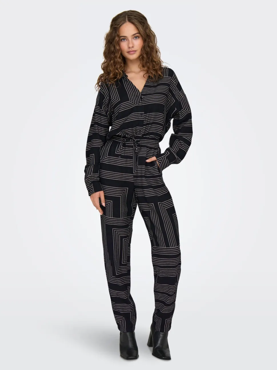 JDYPEPPER Loose Fit Pantaloni a gamba larga