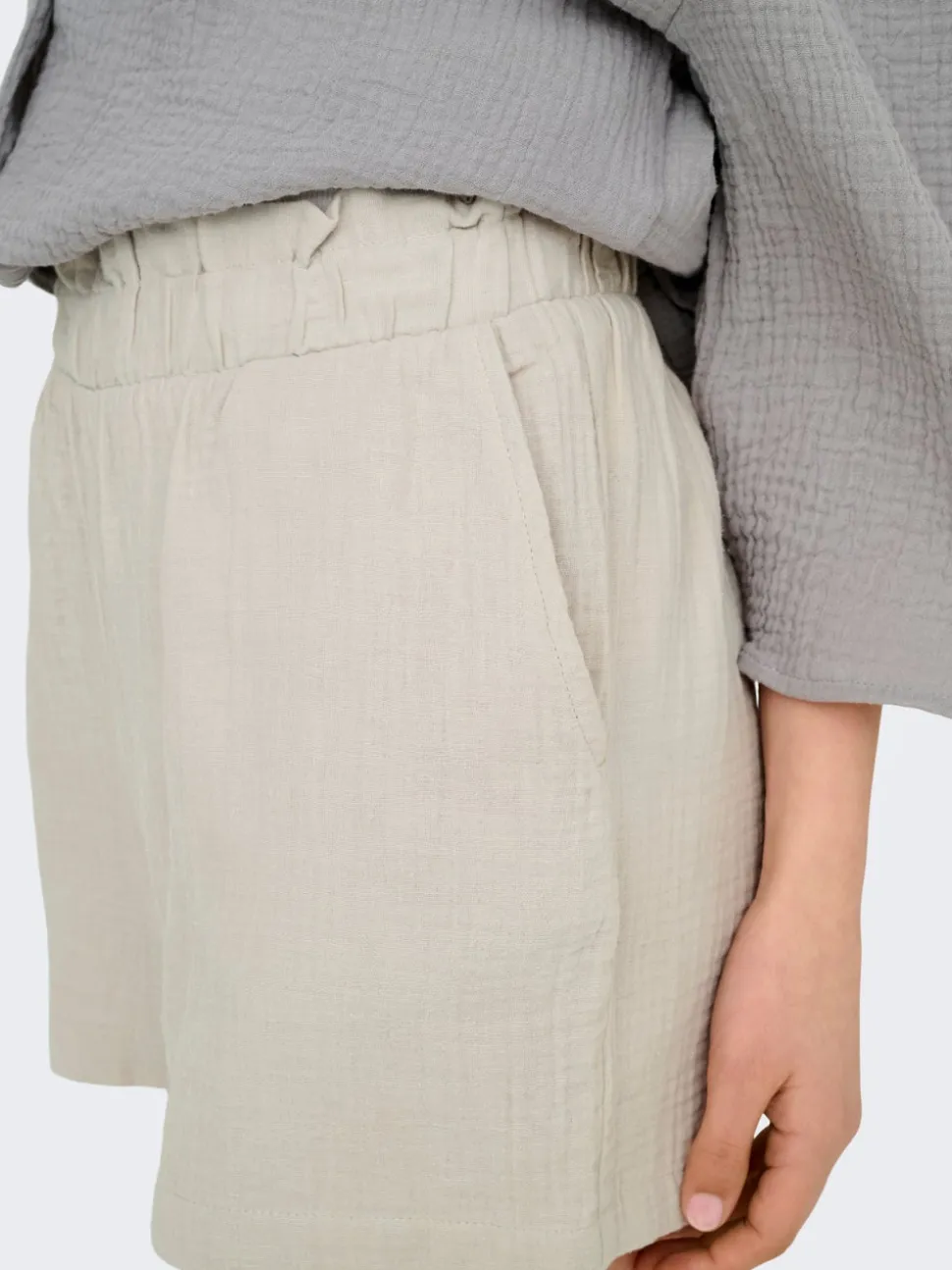 JDYTHEIS Vita media Regular Fit Shorts a caramella