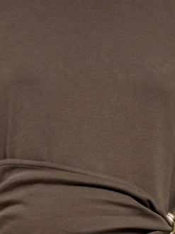 OLMEVALYN T-shirt
