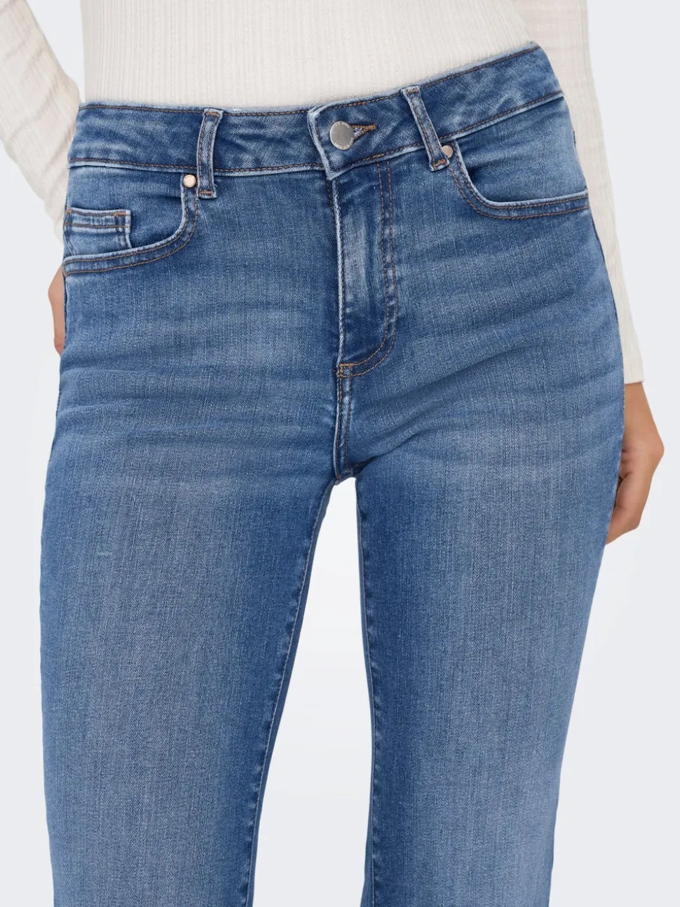 ONLBLUSH Vita media Retro Flared Fit Jeans