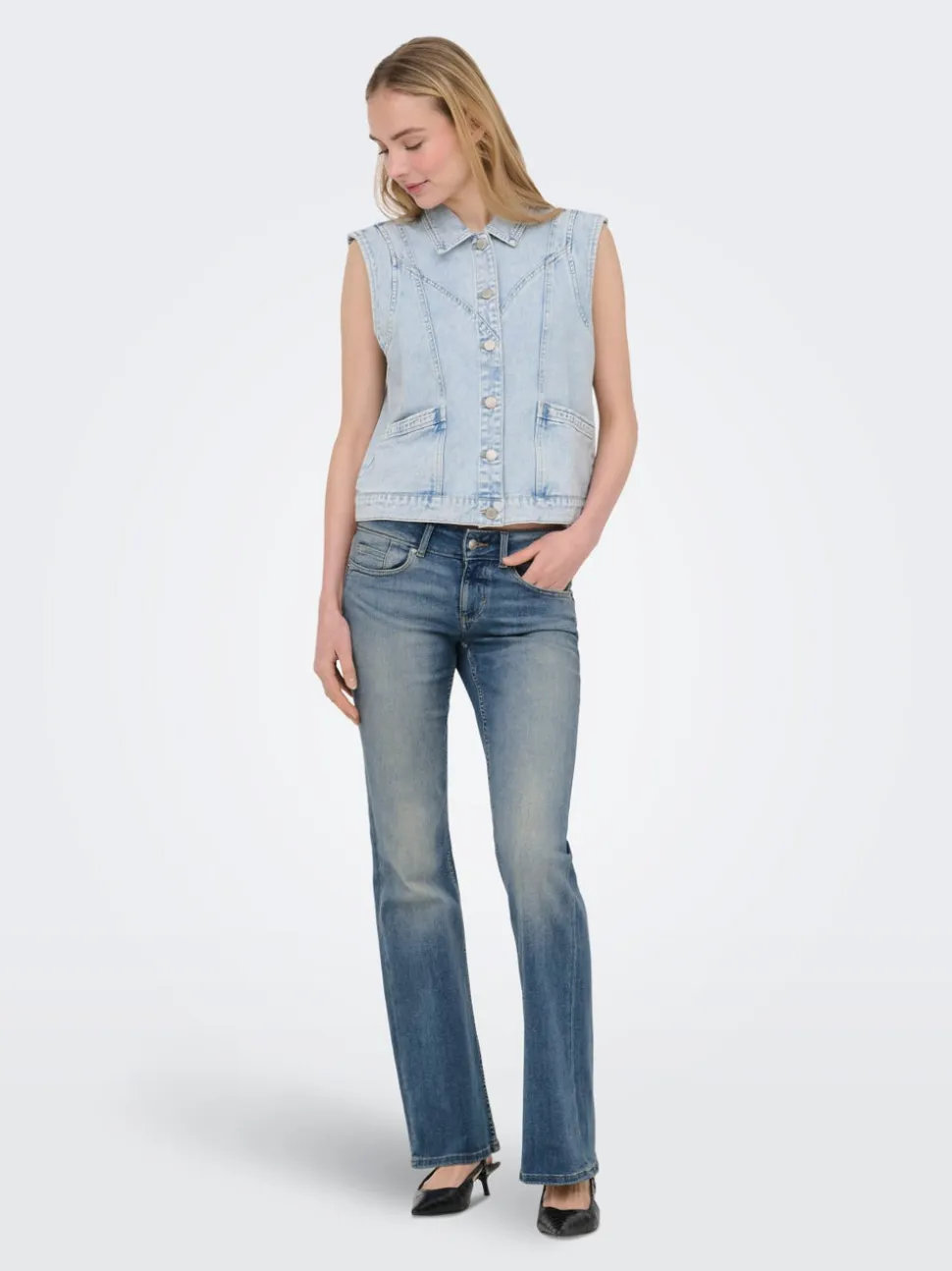 ONLCORAL Vita bassa Flared Fit Jeans