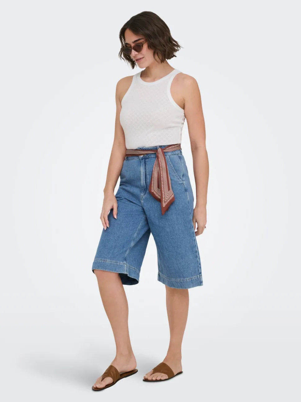ONLDAVINA Vita media Regular Fit Bermuda in jeans