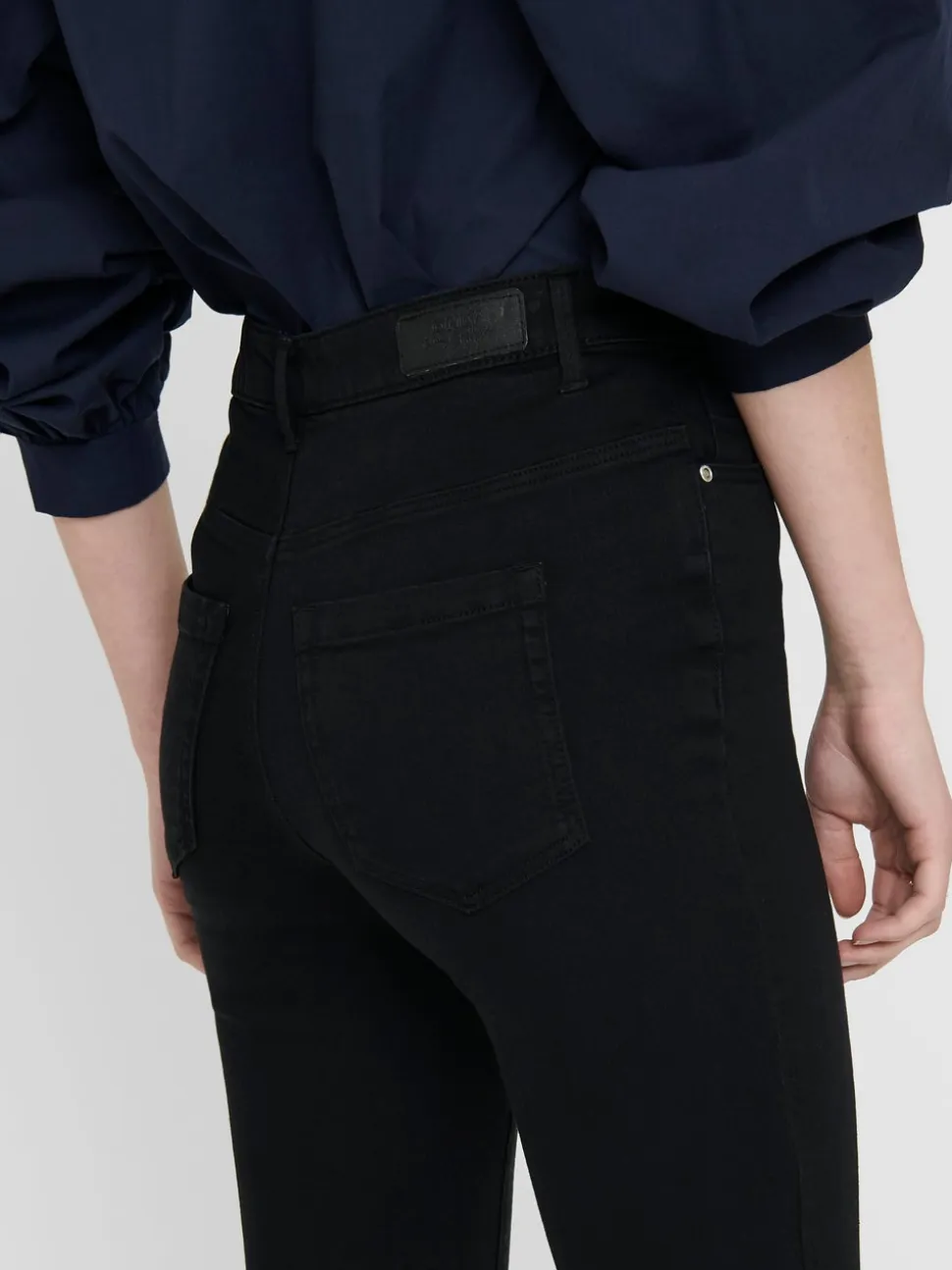 ONLHELLA Vita alta Flared Fit Jeans