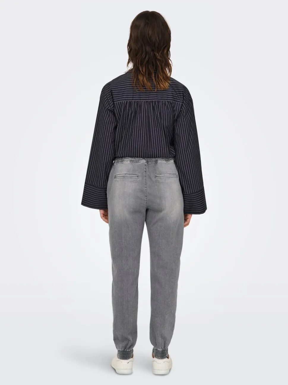 ONLKELDA Vita media Carrot Fit Jeans