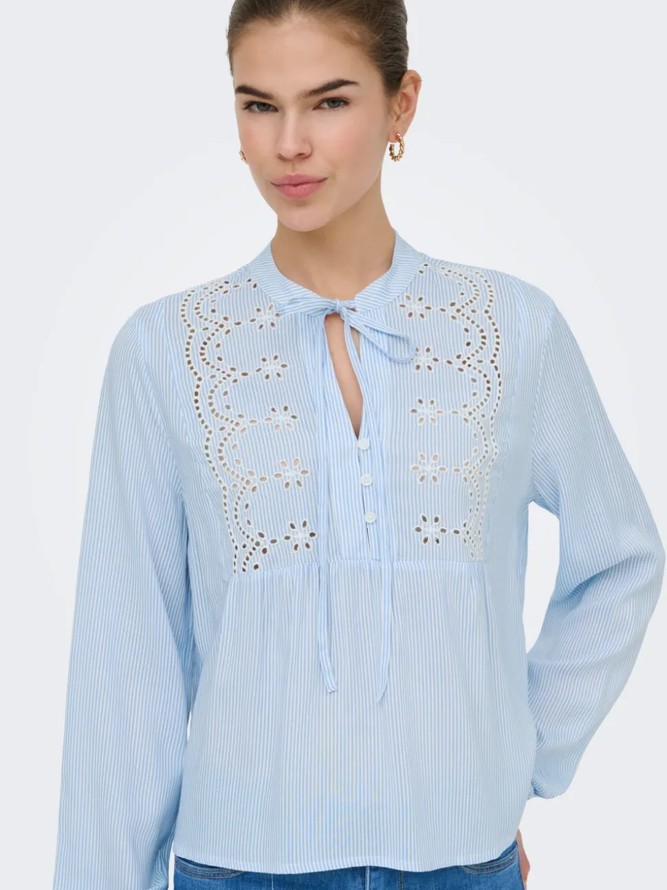 ONLLENNYO Blusa
