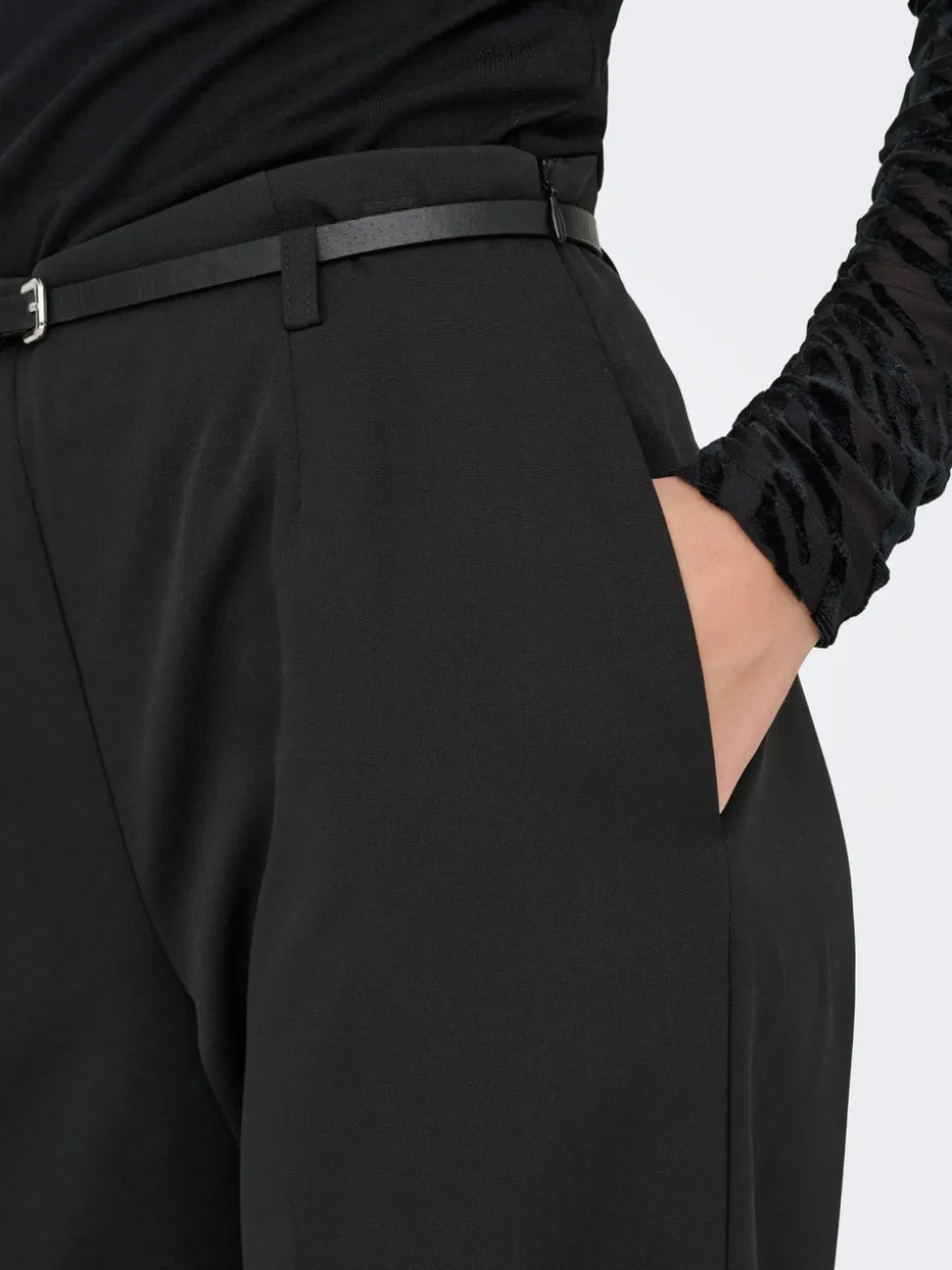 ONLMALIKA Loose Fit Pantaloni