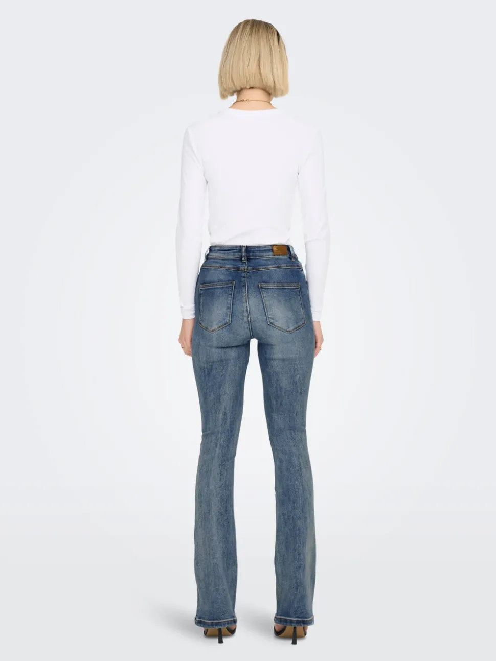 ONLMILA Vita alta Flared Fit Jeans