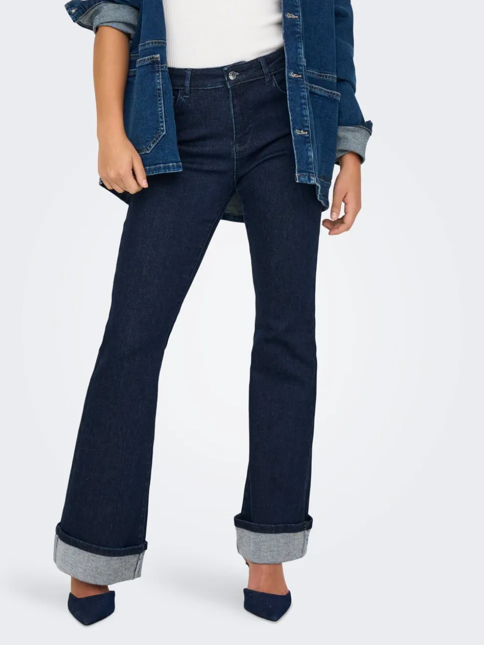 ONLMILA Vita media Flared Fit Jeans