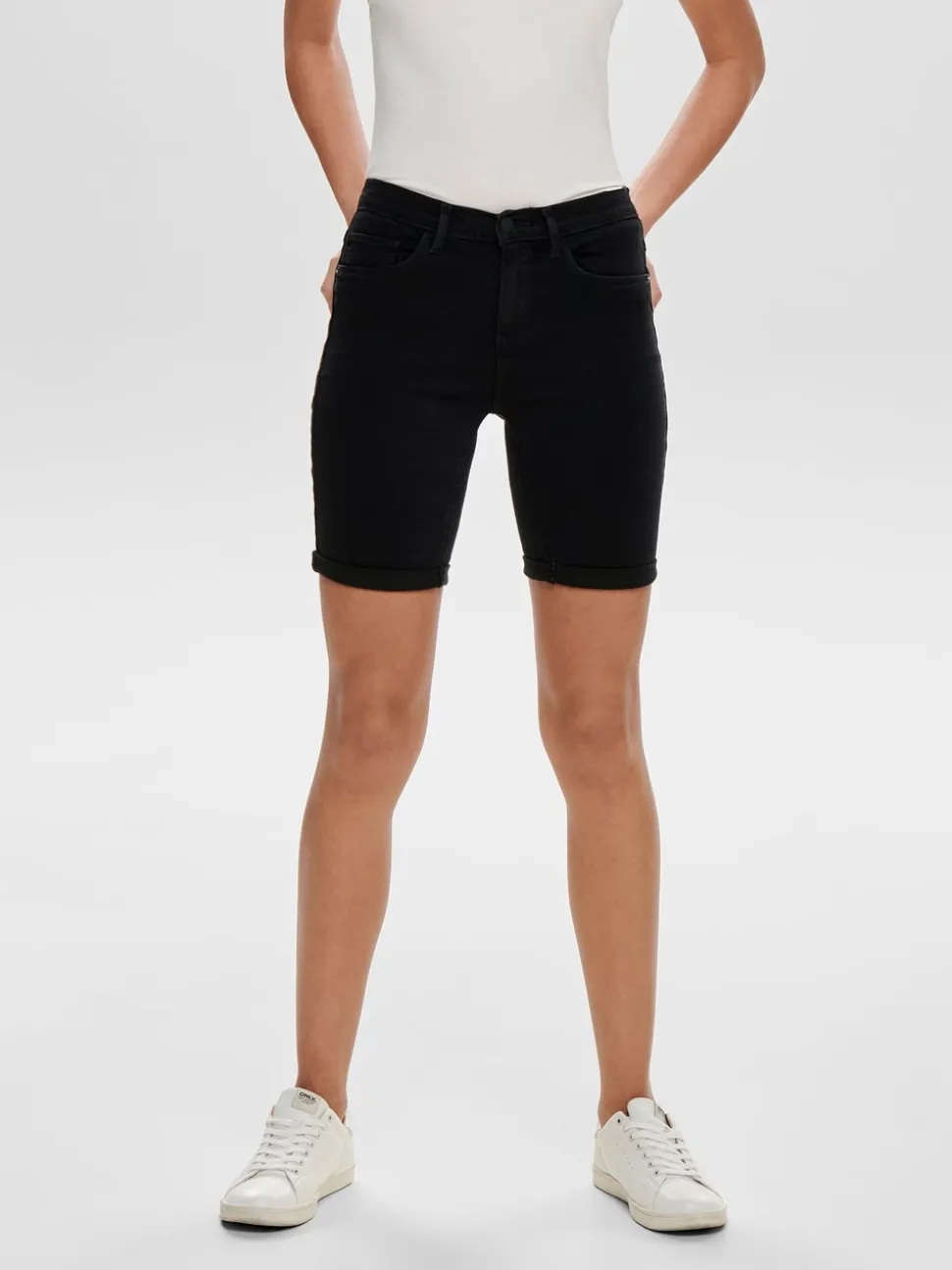 ONLRAIN Vita media Bodycon Fit Bermuda in jeans