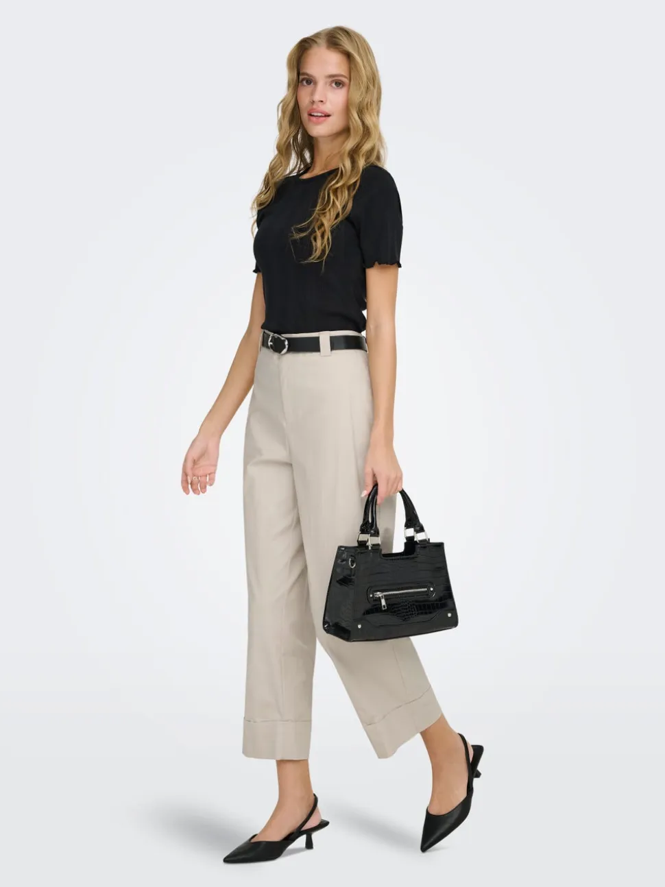 ONLROSALIE Cropped Fit Pantaloni chino