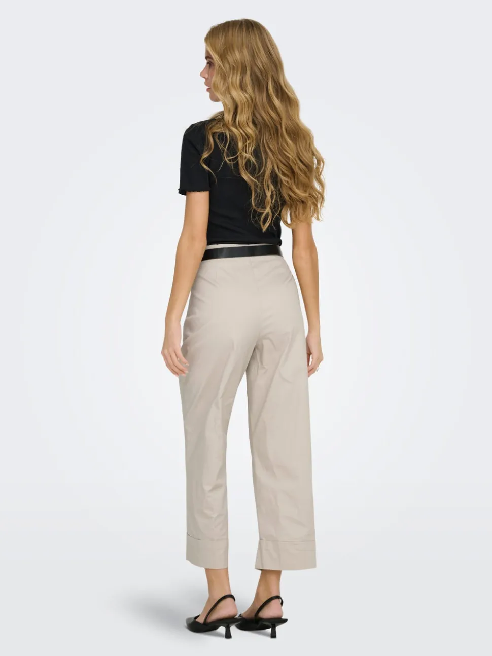 ONLROSALIE Cropped Fit Pantaloni chino