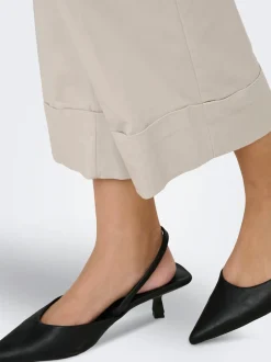 ONLROSALIE Cropped Fit Pantaloni chino