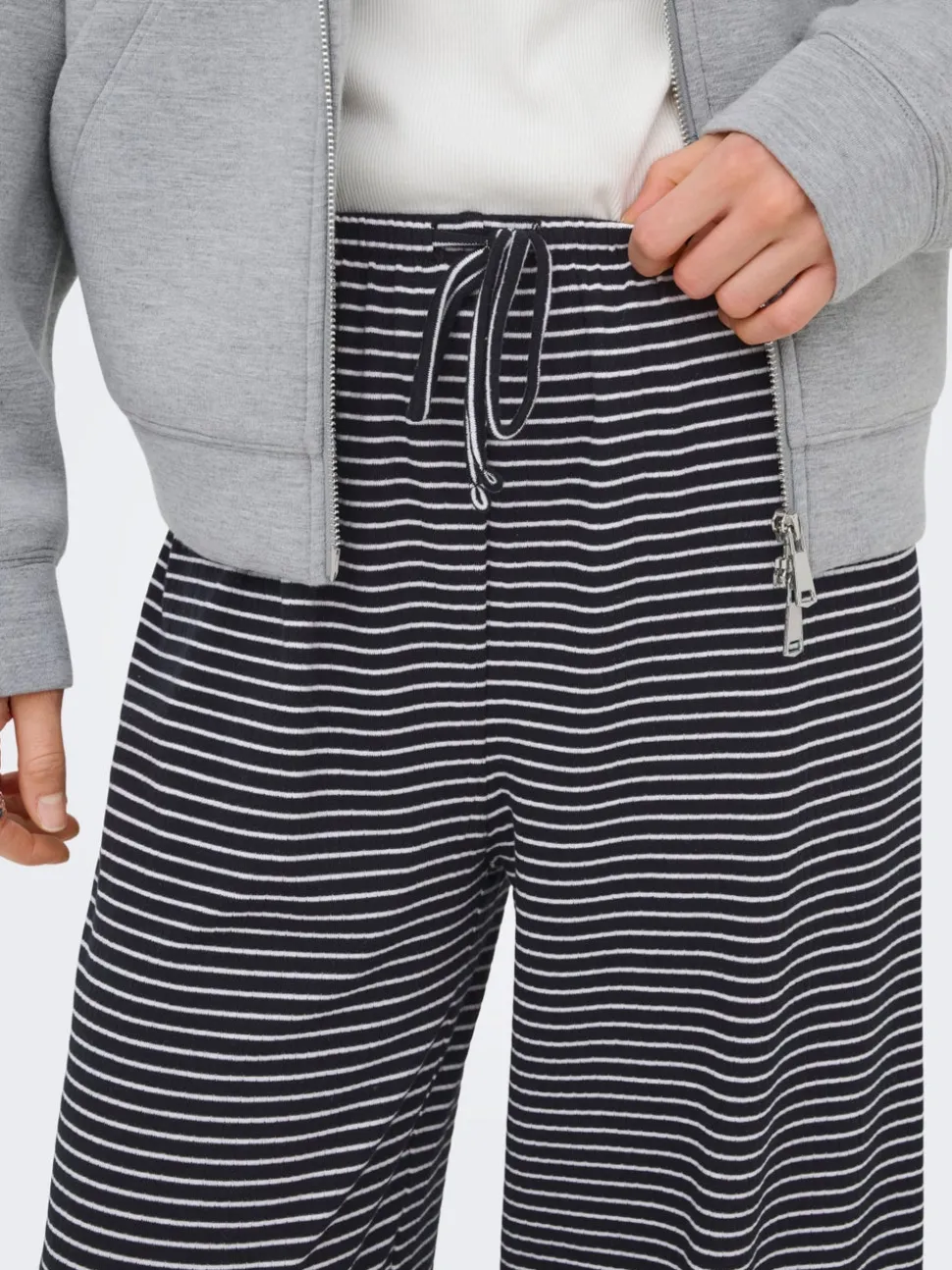 ONLSAGA Loose Fit Pantaloni in maglia