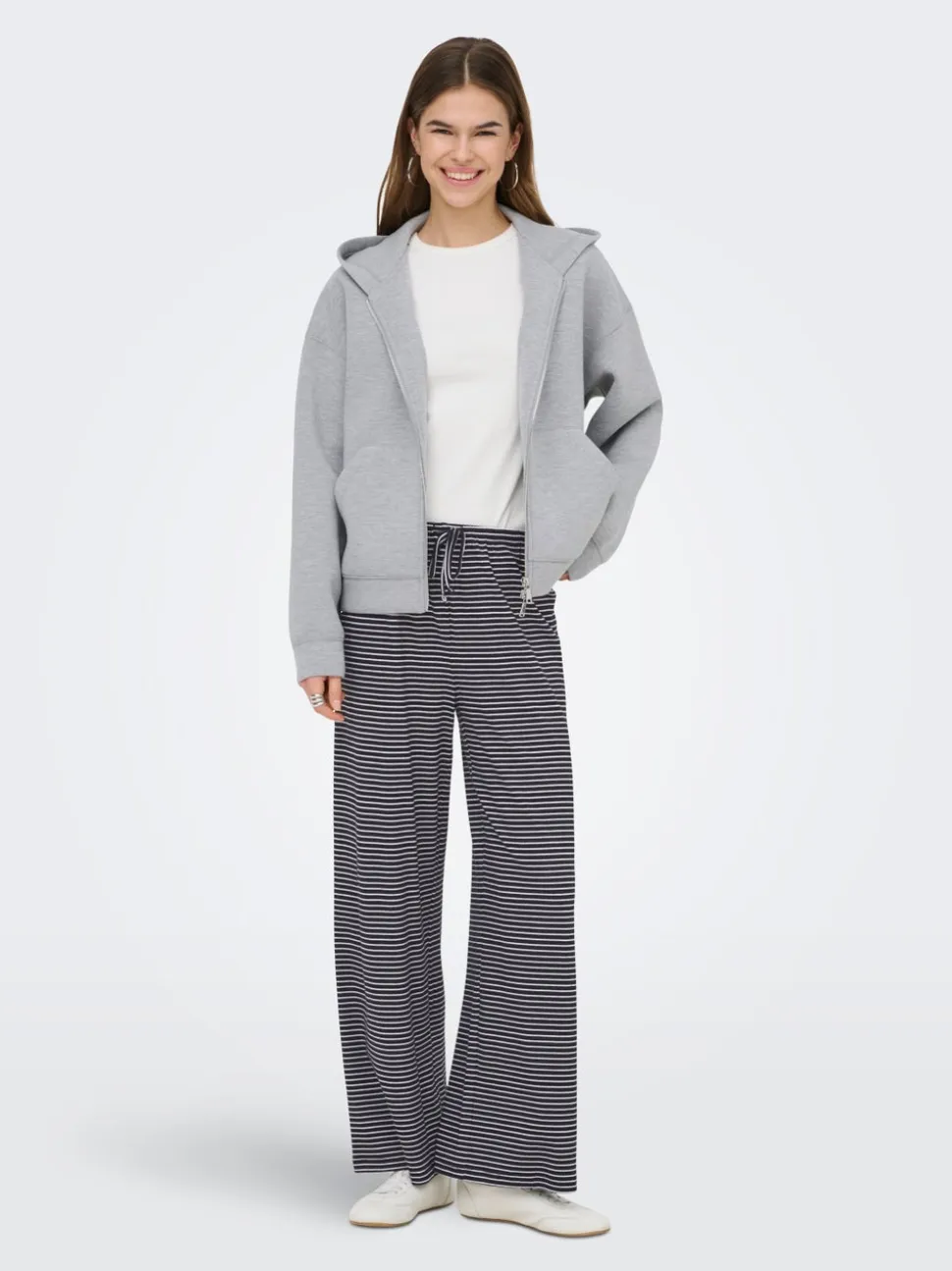 ONLSAGA Loose Fit Pantaloni in maglia