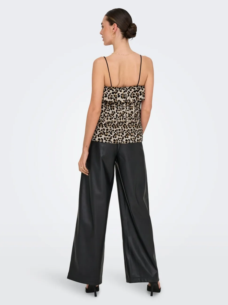 ONLSHEA Top con peplum