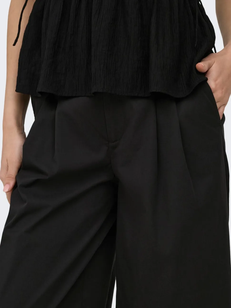 ONLTANNY Cropped Fit Pantaloni culotte