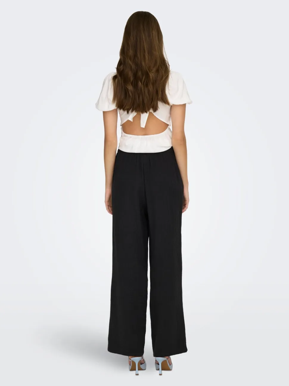 ONLTHYRA Comfort Fit Pantaloni a gamba larga