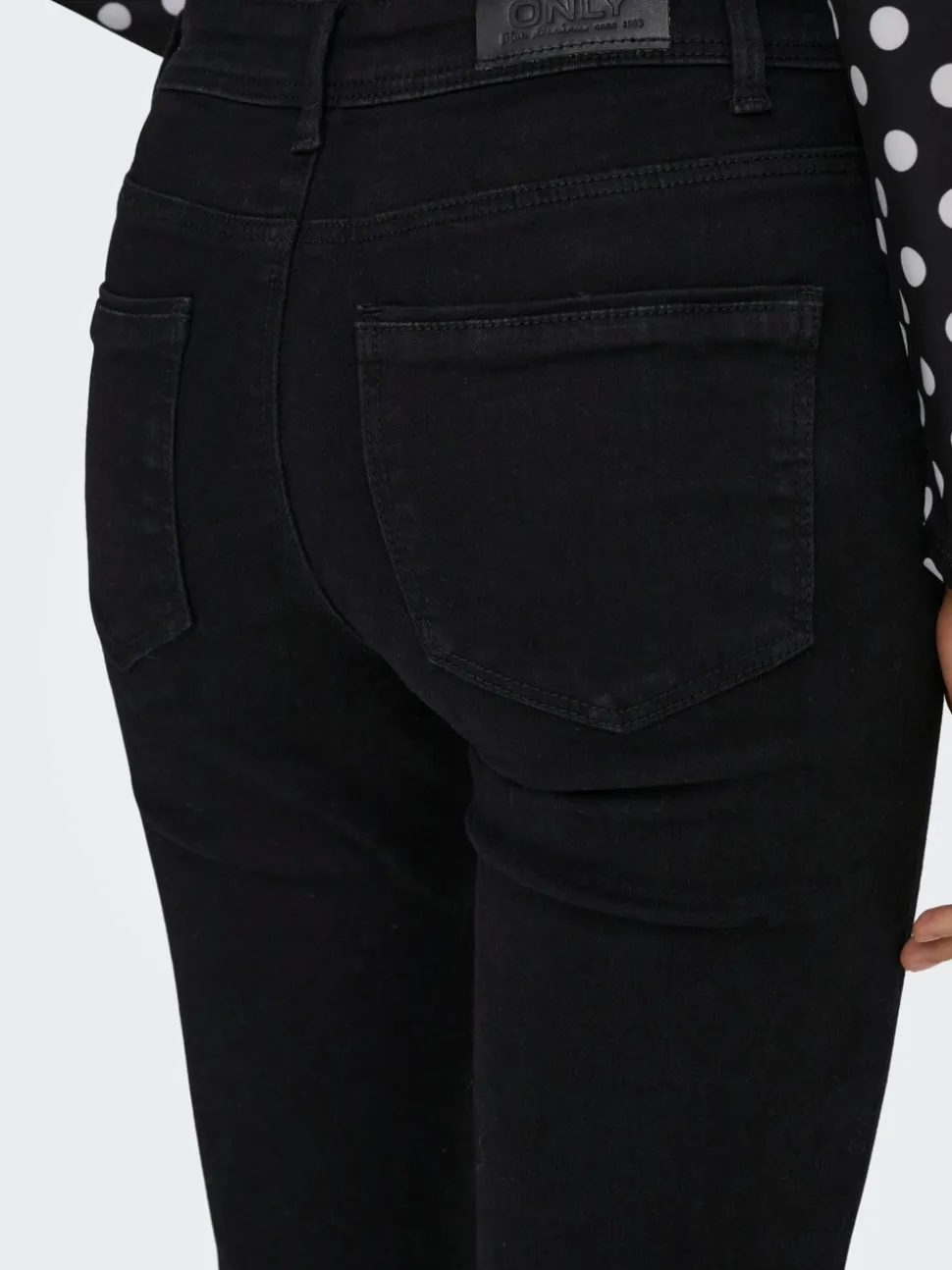 ONLWOW Vita media Flared Fit Jeans