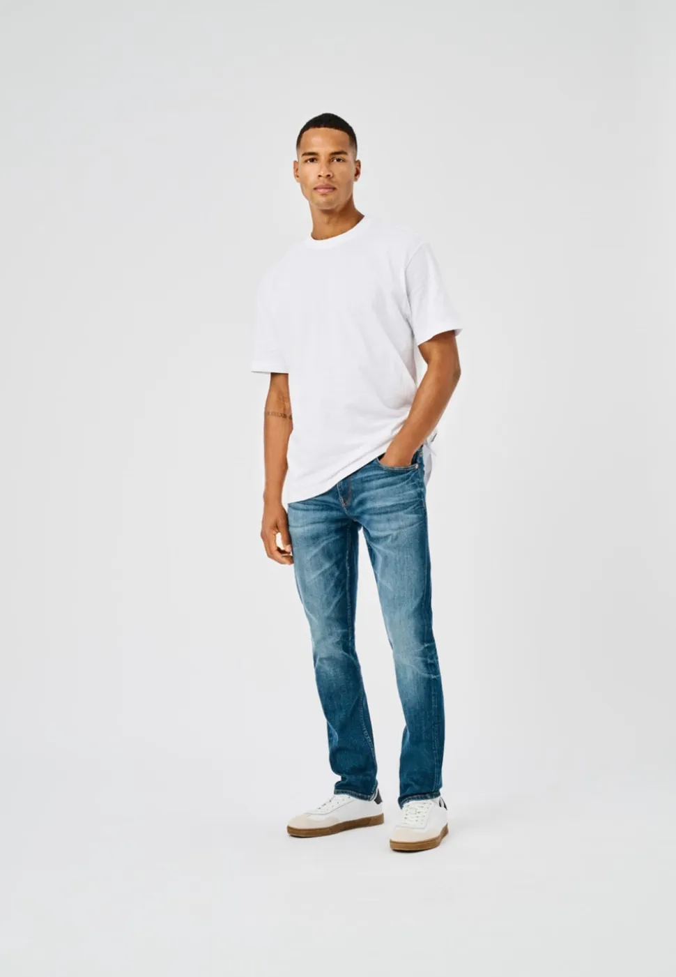 ONSLOOM Vita bassa Slim Tapered Fit Jeans