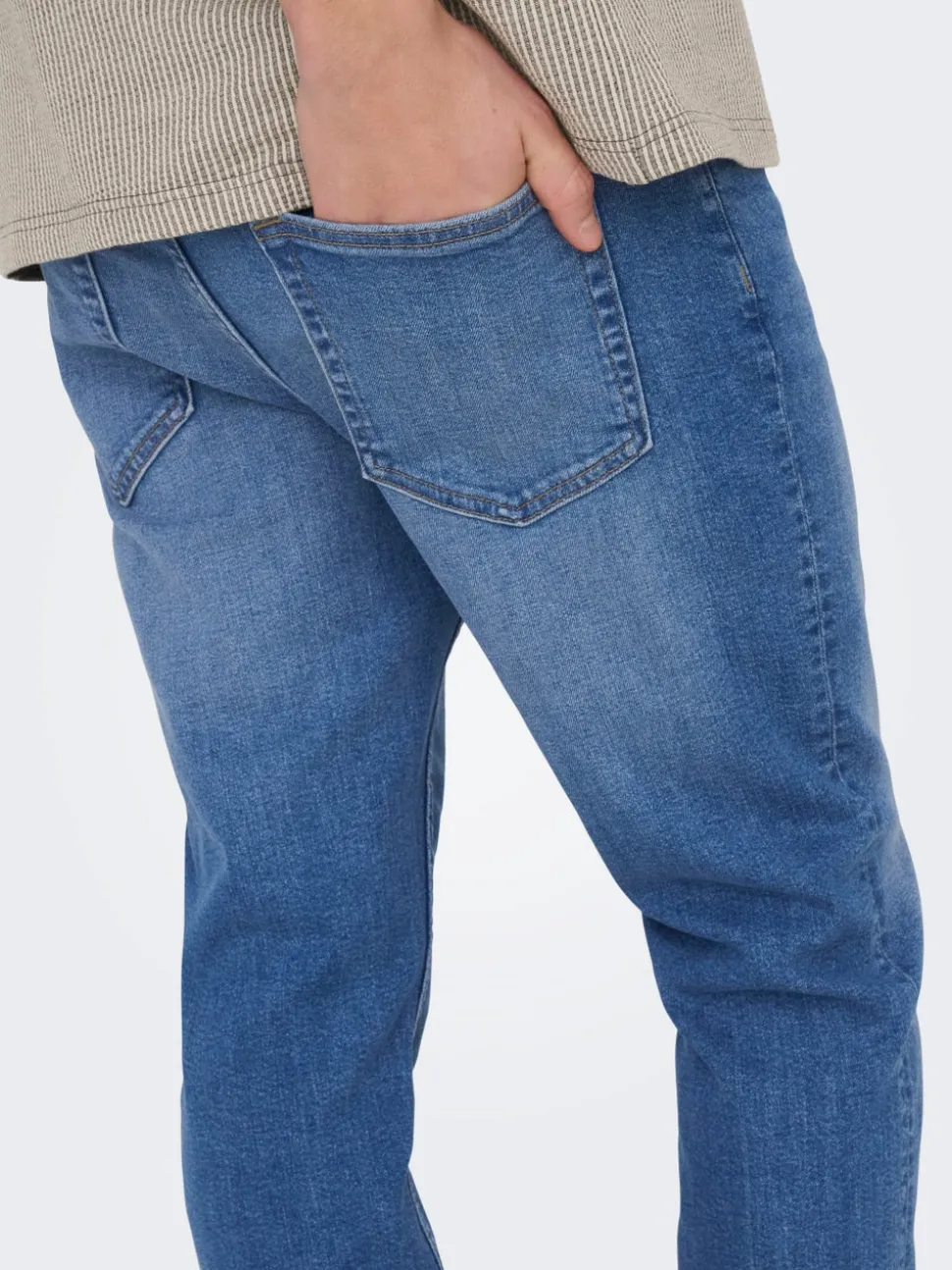 ONSYOKE Vita media Tapered Fit Jeans